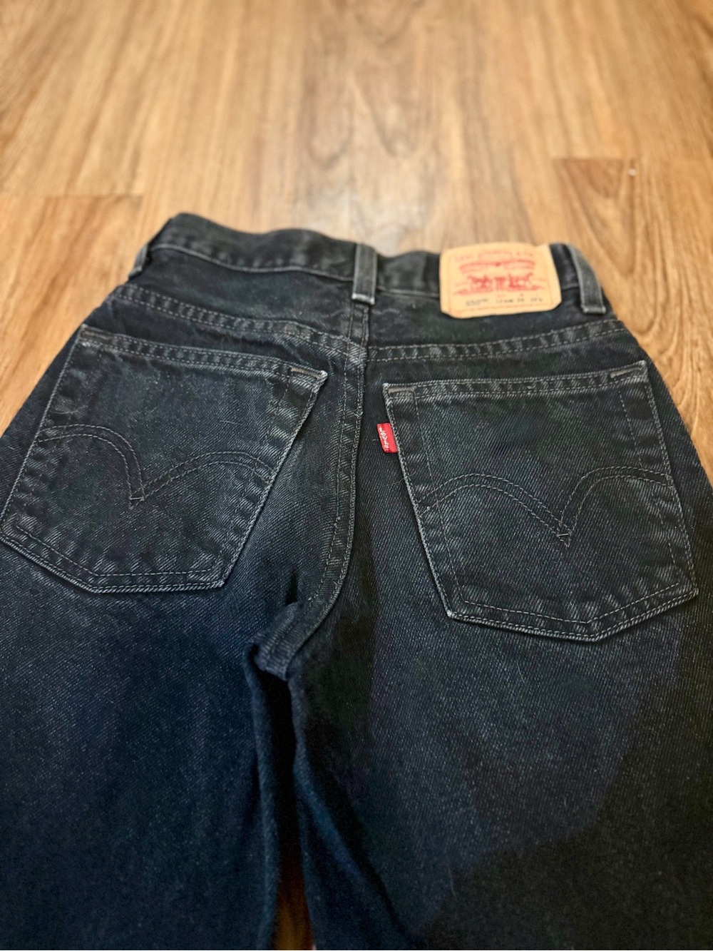 Vintage Levi 550 Relaxed Fit Kids Black Denim Jeans Boys Size 12 100% Cotton - Picture 7 of 13